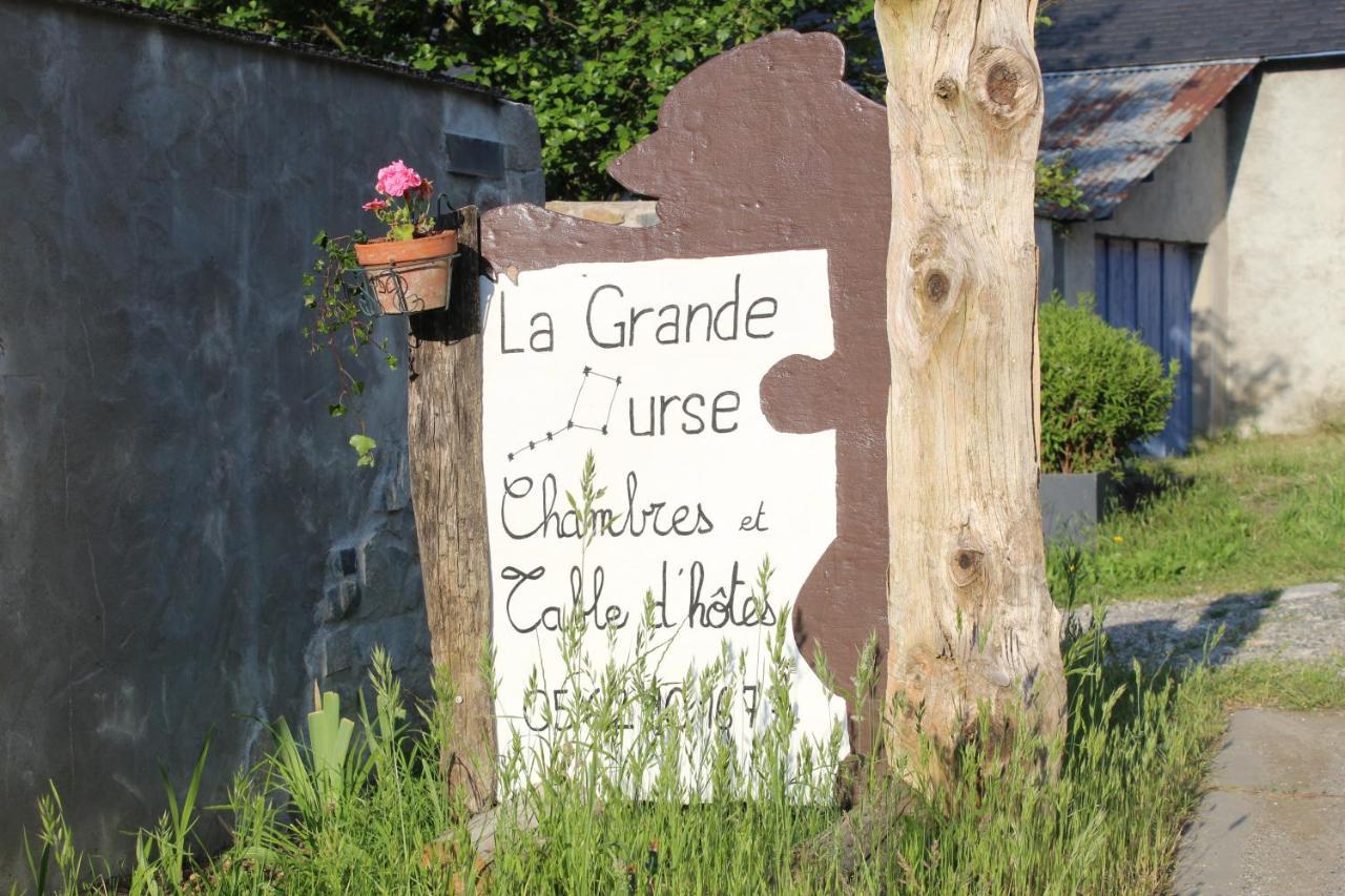 カンパン La Grande Ourse Bed & Breakfast エクステリア 写真